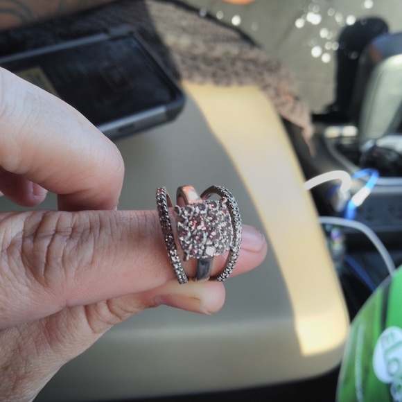 Diamond ring - Picture 3 of 7